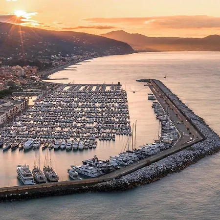 Apartmán Respiro Di Mare Cavi Di - Happy *